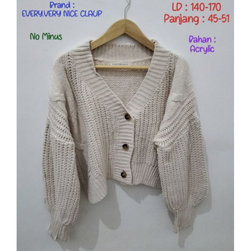 Cardigan Crop tangan kepang