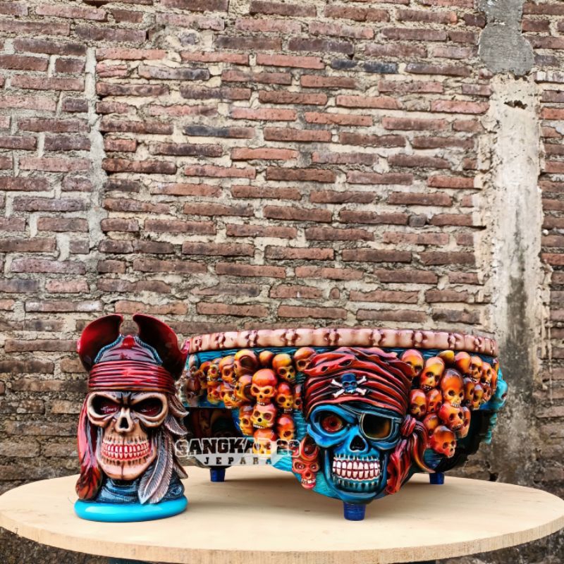 Tebok lovebird Sogon ukir Tengkorak