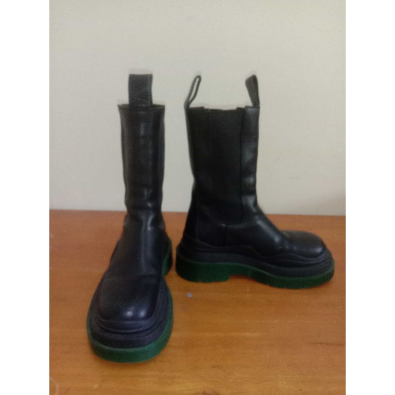 Sepatu_Boot_BottegaVeneta