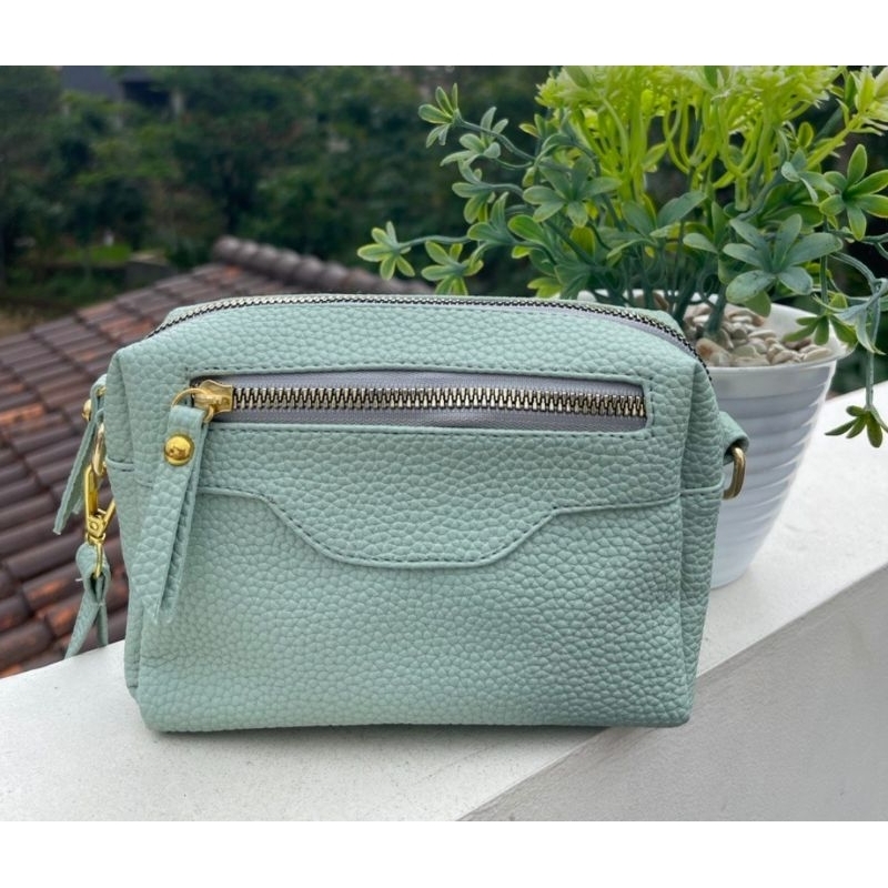 TAS SELEMPANG VIONA/TAS WANITA/TAS SLINGBAG