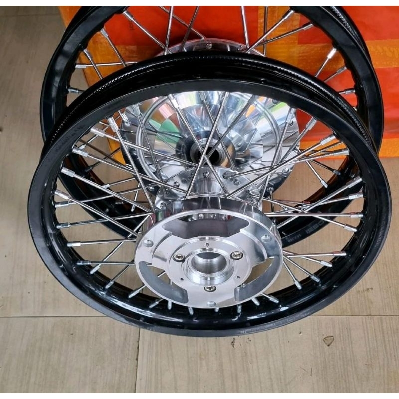 Velg jari jari untuk motor Aerox ring 14