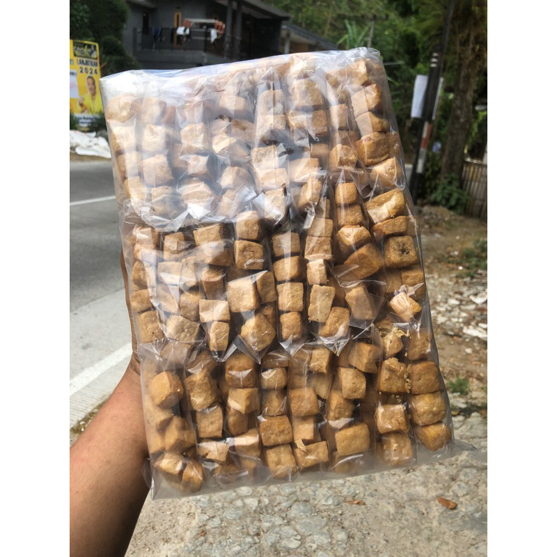 

Tahu Dadu Kering 25 Pack (Isi 500 Pcs) Renyah Tahan Lama