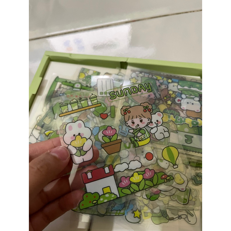 

1 lembar sticker momo warna hijau