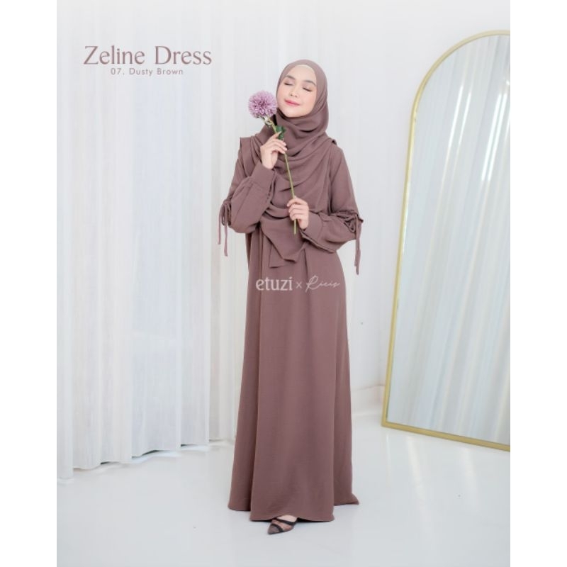 Zeline Dress by Etuzi