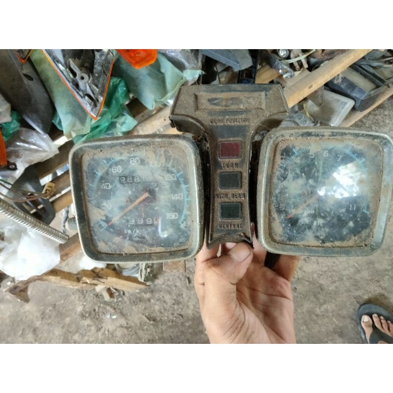 spedometer Suzuki trs 118