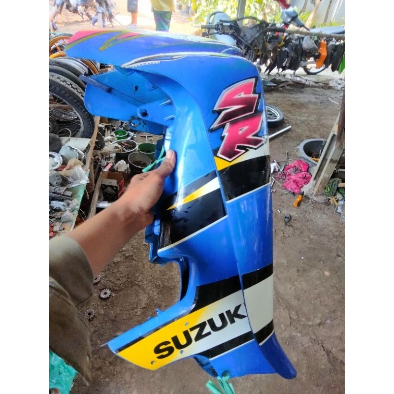 sayap luar smash tahun 2004