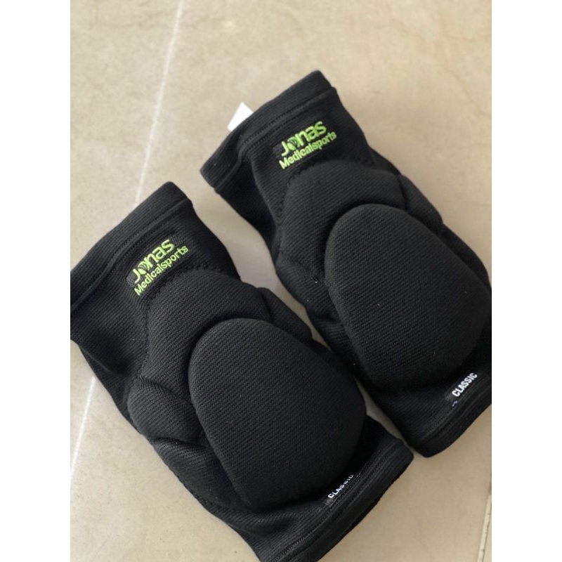 KNEE JONAS V2 V3 BLACK HITAM kneepad support busa tebal original 100% pelindung dengkul