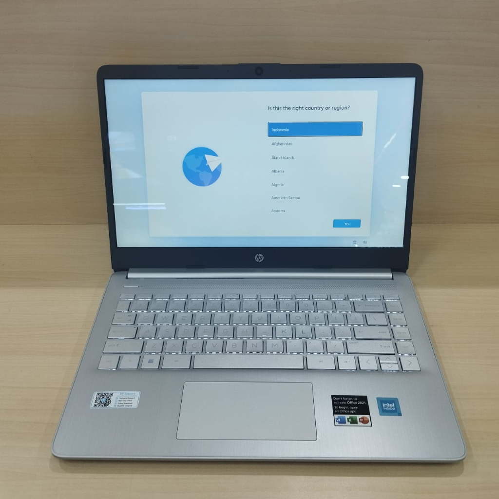 Laptop HP 14s DQ3110TU Intel N4500 Ram 8GB 256GB SSD Backlight Keyboard Windows 11 Home + OHS 2021