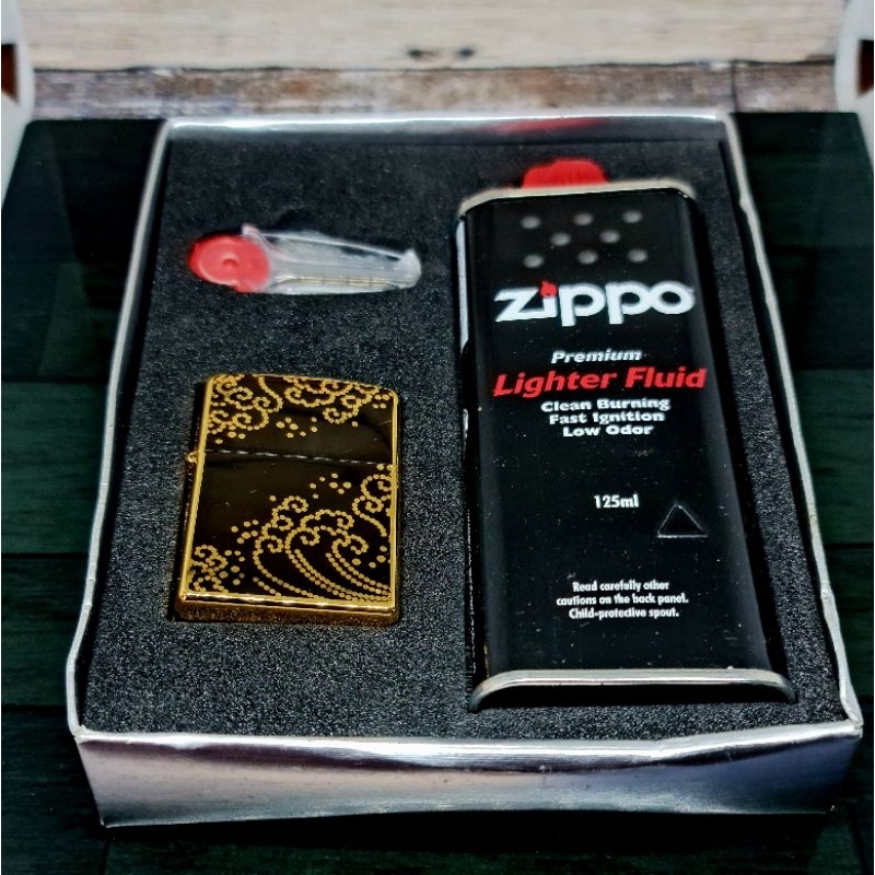 Zippo Gift Set Motif Batik 2 Sides 2006