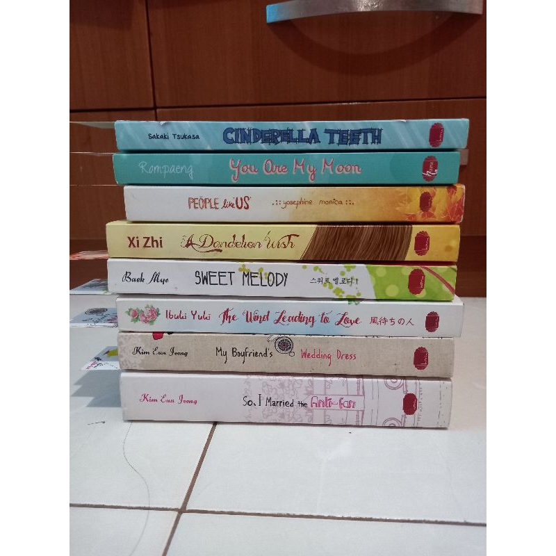 

PRELOVED BUKU PENERBIT HARU (FREEBIES) + BACA DESKRIPSI