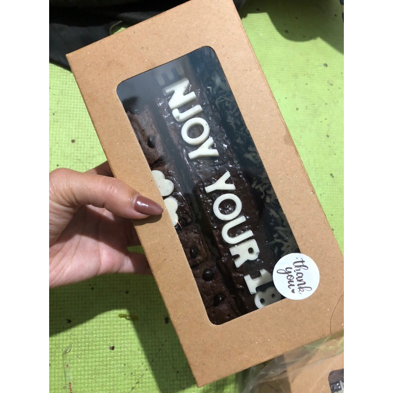 

BROWNIES ULTAH FUDGY/shiny