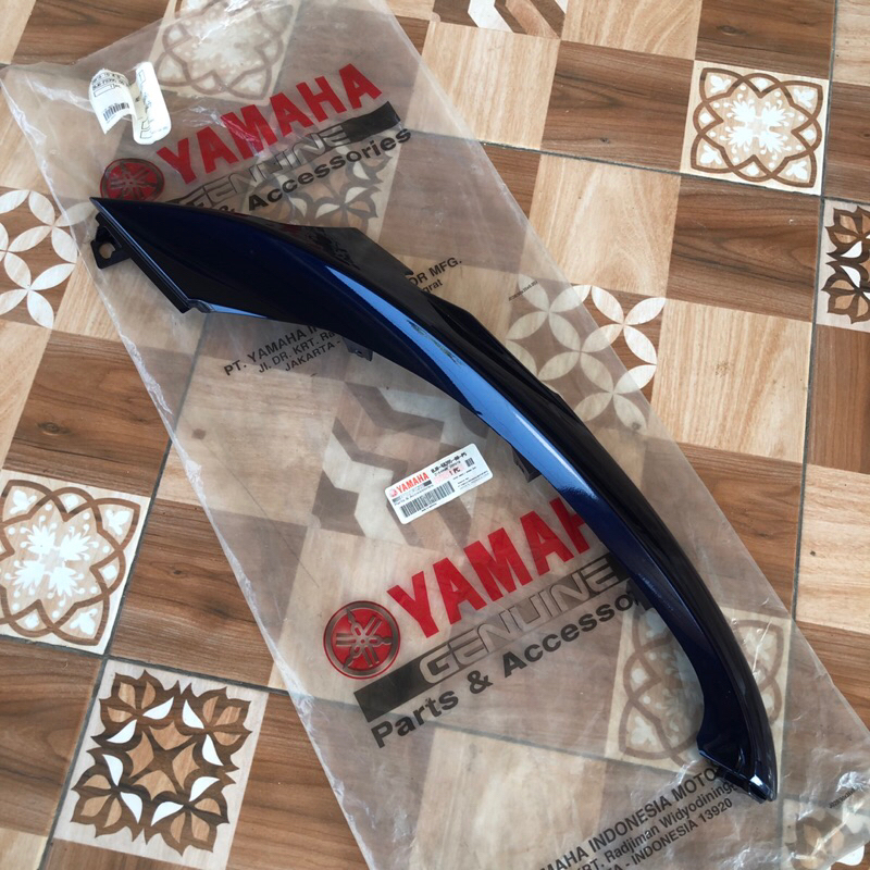 COVER SIRIP BAWAH FINO 125 NAVY METALIC GLOOSY (ORIGINAL) / BJ8-F837D-00-P5