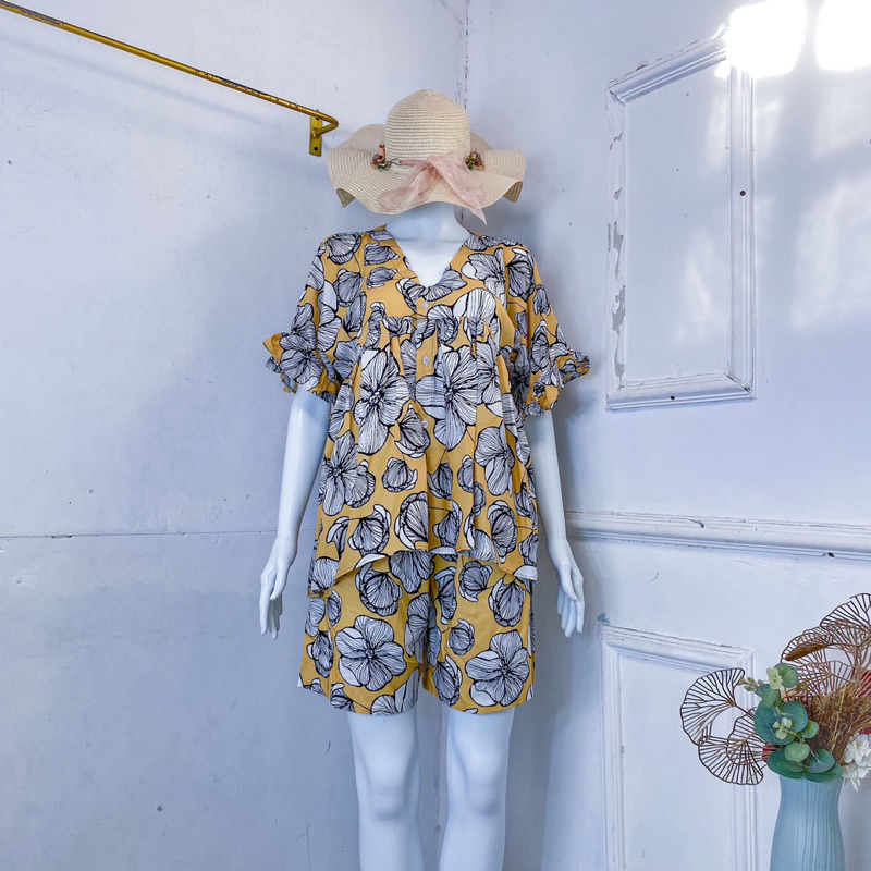 One set wanita pendek