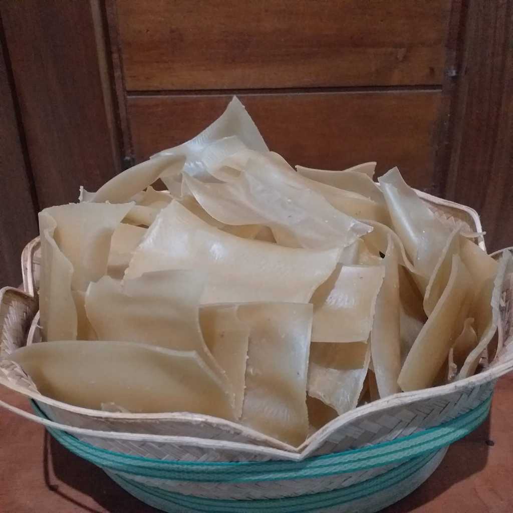 

KRUPUK GANDUM MENTAH | 500 Gram