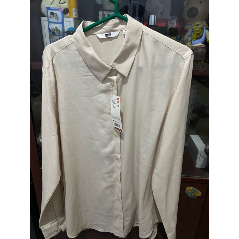 kemeja uniqlo rayon