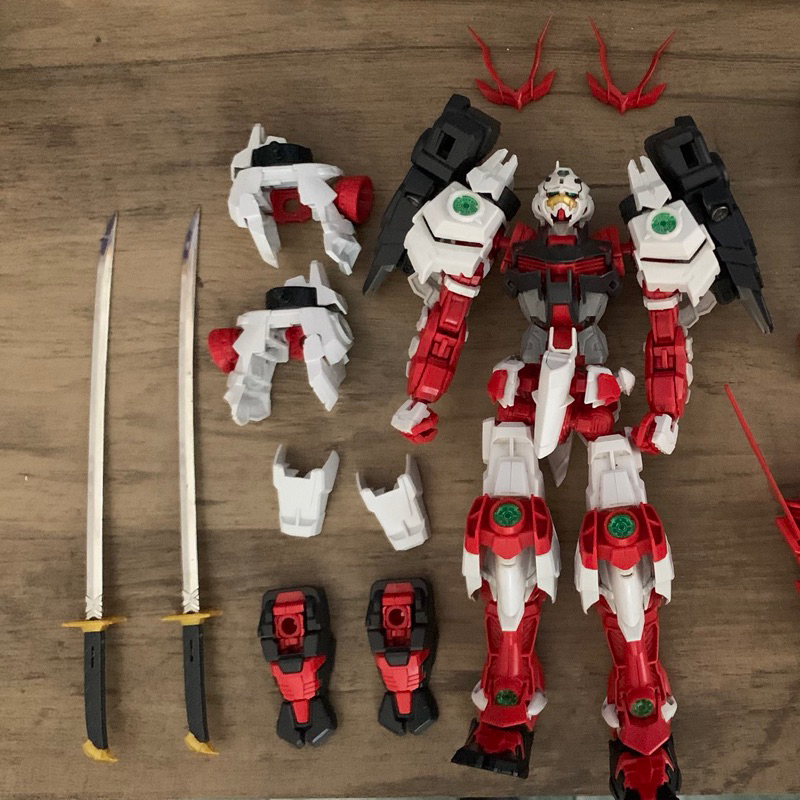 Gundam Sengoku astray red