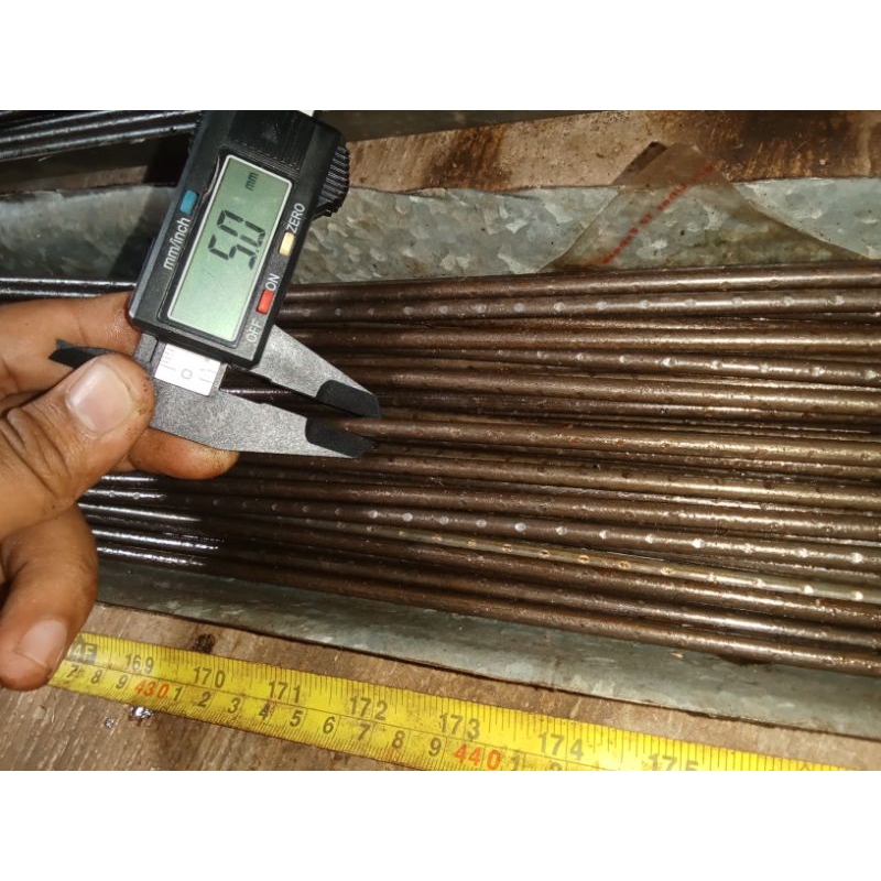 As baja bintik ukuran 5mm