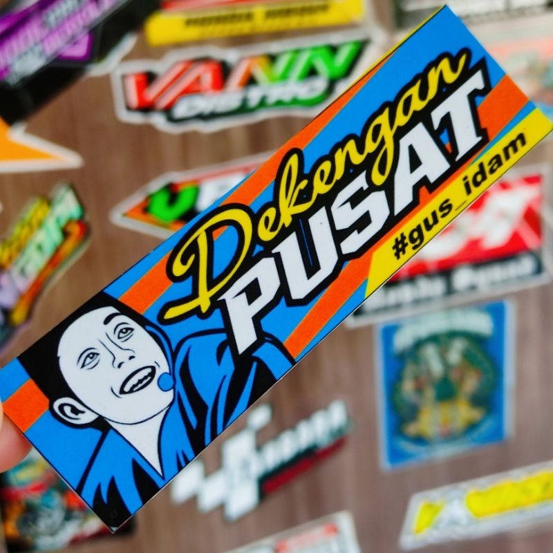 Stiker #GUS IQDAM (dekengan pusat) kotak