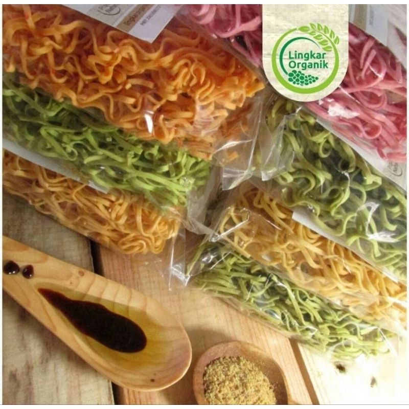 

mie goreng sayur mie sehat plus bumbu lingkar organik isi 2 keping non msg non pengawet