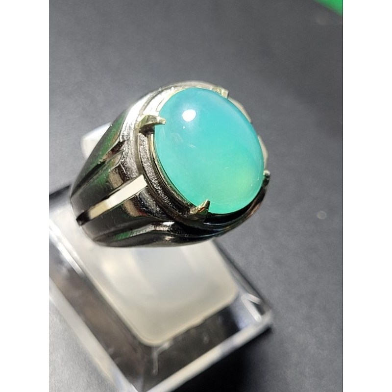 cincin bacan palamea kristal