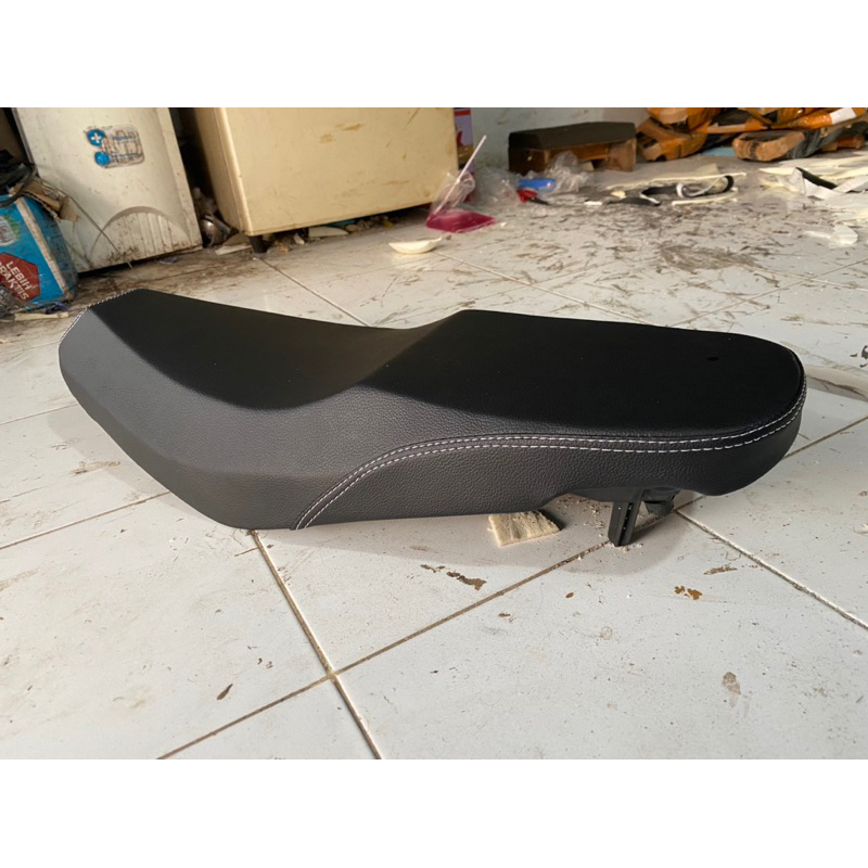 JOK SUPRA X 125 KARBU MODIFIKASI DOUBLE SEAT SESET PAHA MODEL SEMI MALAYSIA KULIT MBTECH ORIGINAL BU