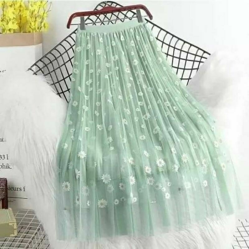 rok tutu warna ungu