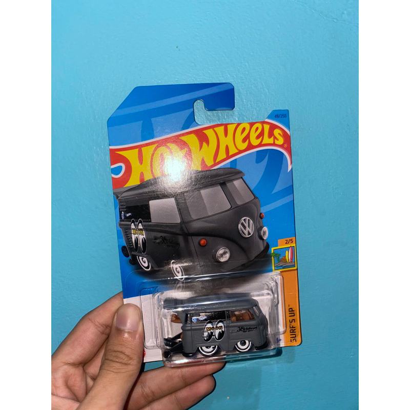 hotwheels kool kombi mooneyes