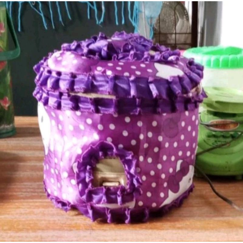 Cover majikom / sarung magic com motif bunga-bunga dan hello kitty