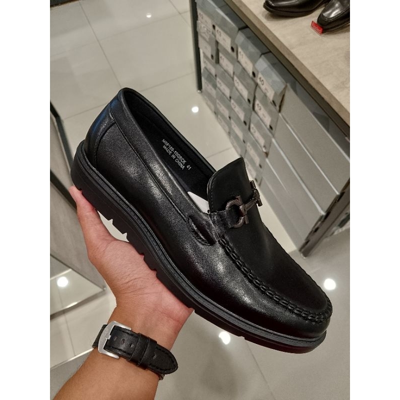 Sepatu Pantofel Pria Brand Fladeo Koleksi Terbaru