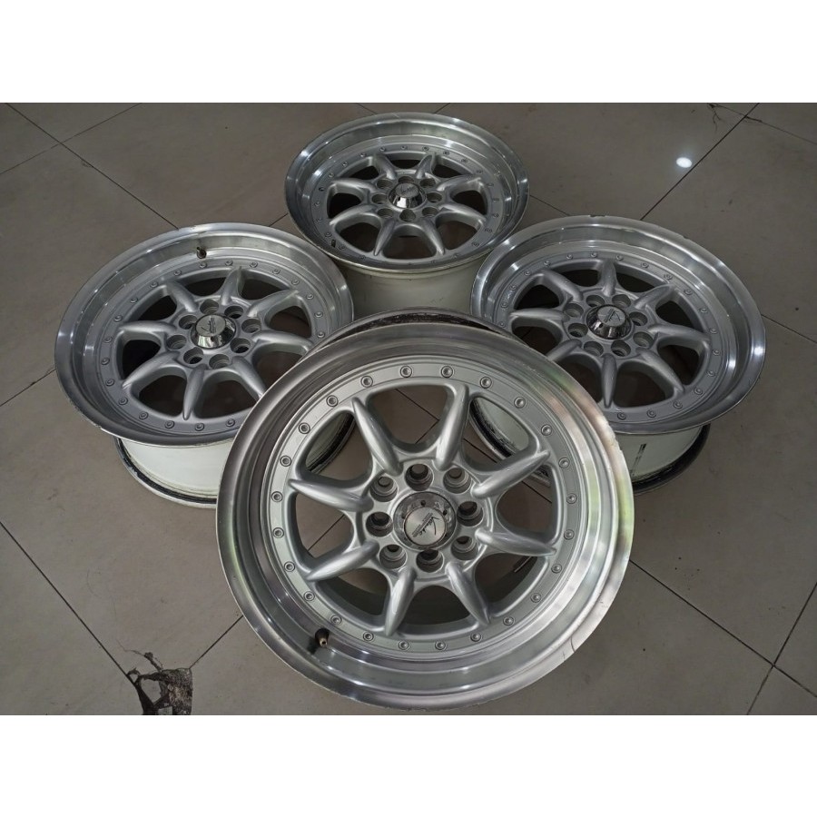 Velg Mobil Bekas Ring 16 Lebar 7 Lobang Baut 4 Et38 Velg Celong Celoche