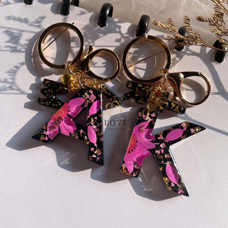 Resin Keychain Alphabet Fuchsia Tale by Cleove.r | Keychain | Resin Keychain | Alphabet Keychain | A