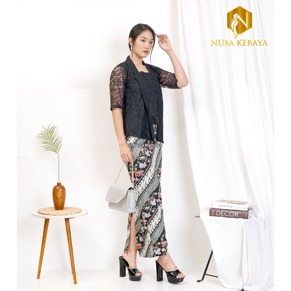 Nusa_Kebaya Set Kebaya Wisuda Modern / Kebaya Kutubaru Pendek Set Rok Span Batik Bahan Brukat
