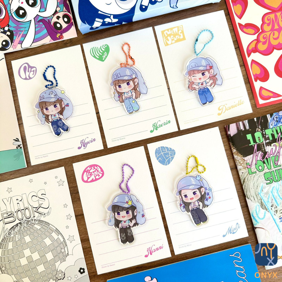 ACRYLIC KEYCHAIN GANTUNGAN KUNCI NEWJEANS