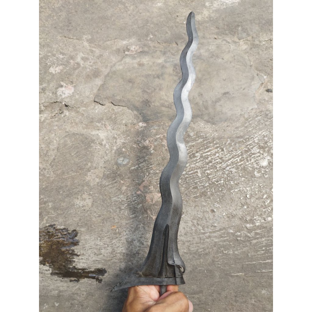 Keris dhapur Sabuk Inten pamor Keleng Alusan