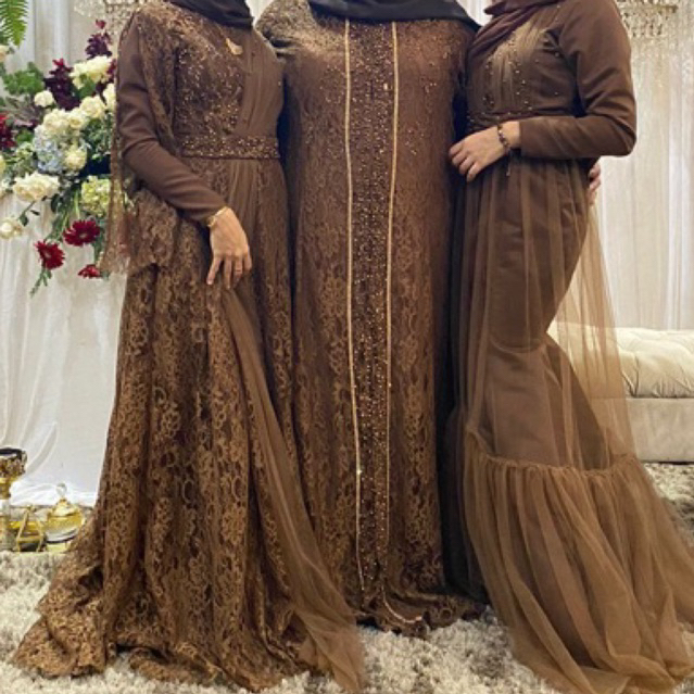 gaun pesta coklat tua