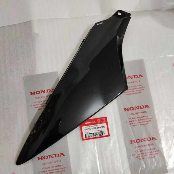 64370 KTM 850FMB COVER SAMBUNGAN BODY KANAN SUPRA X 125 LAMA BATMAN 2005