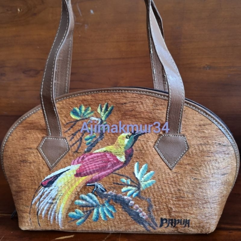 Tas kulit kayu papua/ Tas papua/ Tas selempang wanita/ Tas lukis papua/ Tas Manokwari/ Tas aesthetic