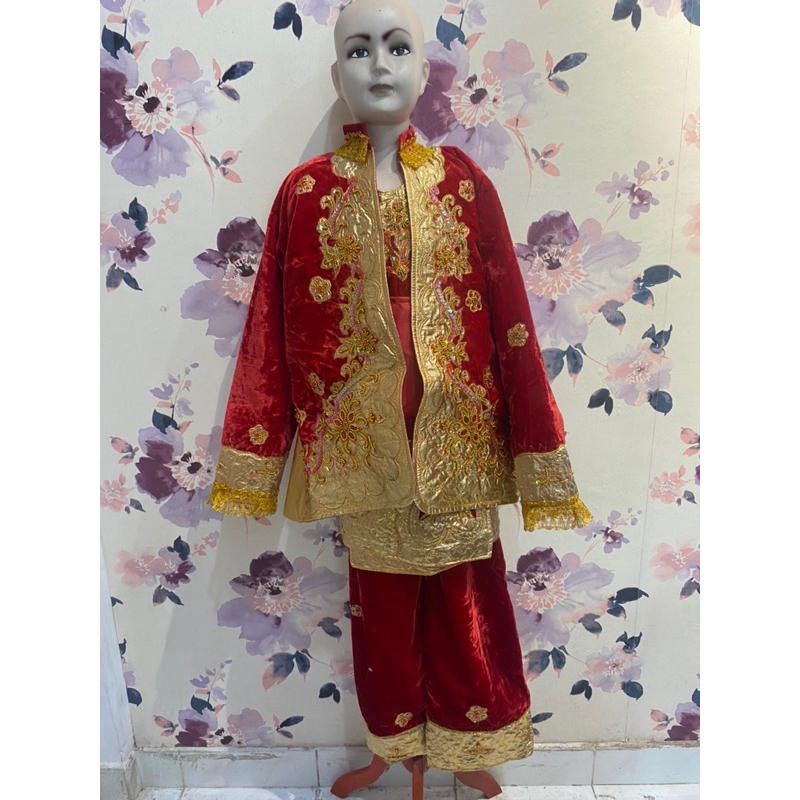 Baju pengantin anak2 sd bahan bludru merah
