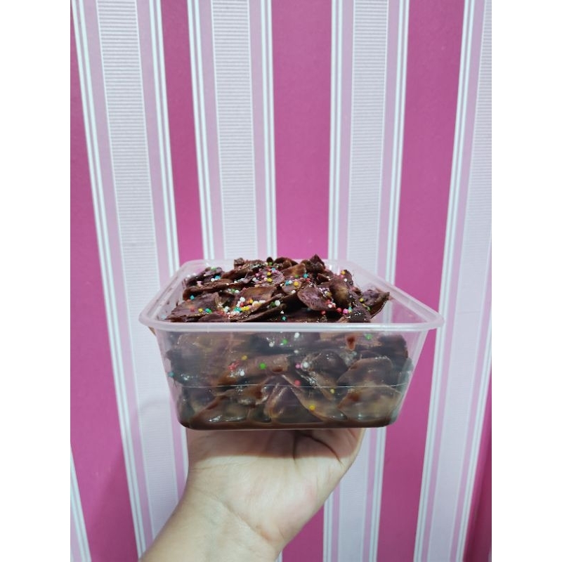 

keripik pisang coklat lumer 230-250gram