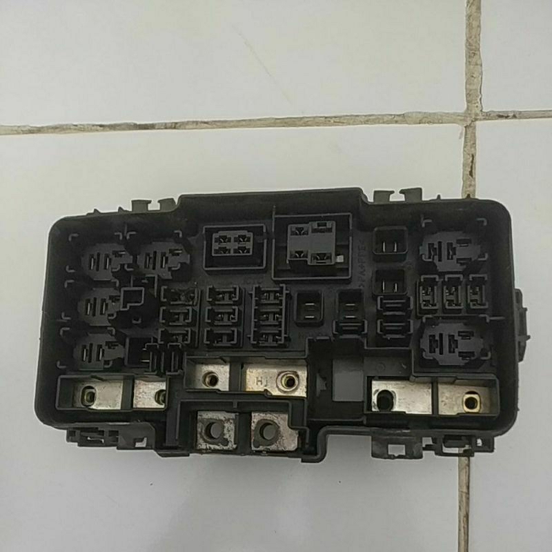 fusebox Honda stream