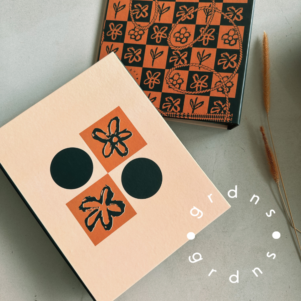 

Grdns Hardcover Binder