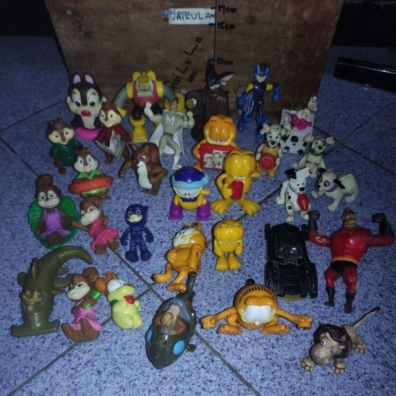 13-03-2026 Figure Mcd Alvin and the Chipmunks Atlantis Mr. incredible Garfield