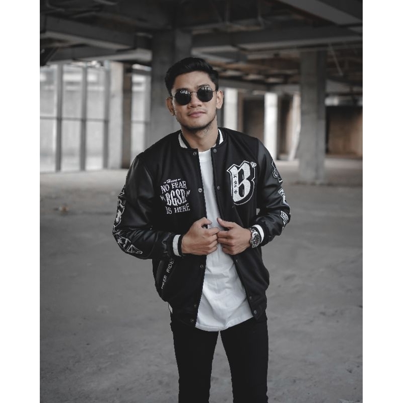 jaket varsity fearless