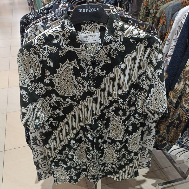 KEMEJA BATIK COWOK LENGAN PENDEK BY MANZONE