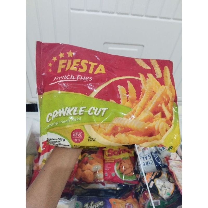 

FIESTA KENTANG GORENG CRINKLE CUT