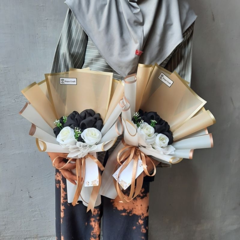 

buket hijab murah dengan tambahan bunga