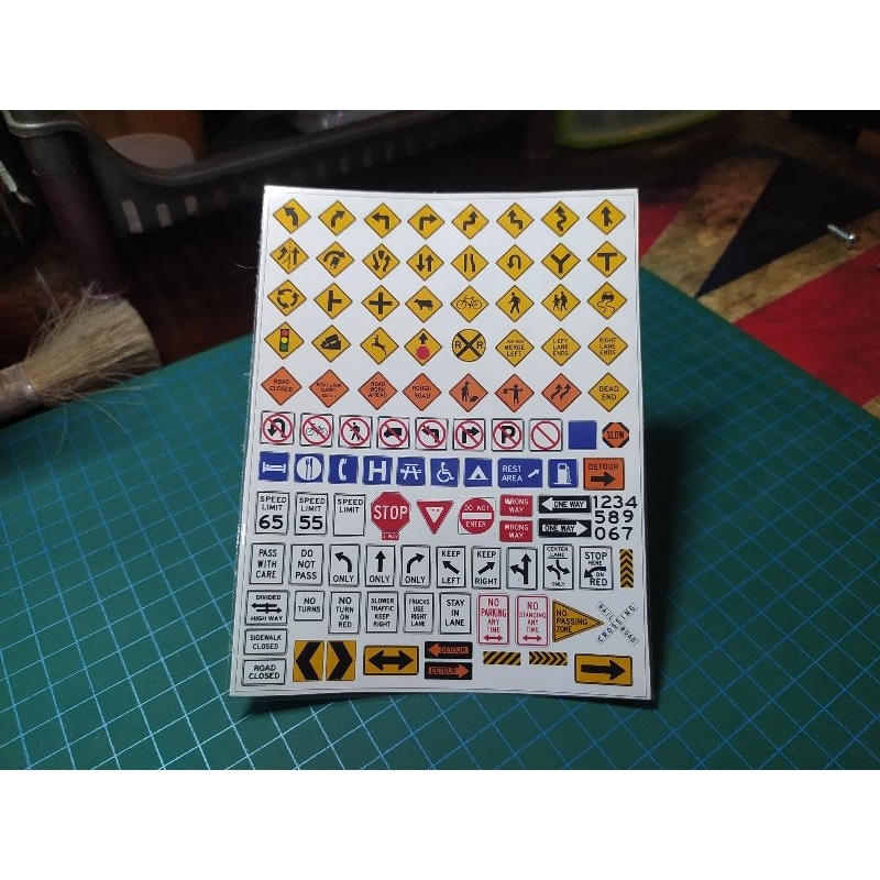 Sticker Hotwheels Diorama Garasi Parkiran Hotwheels Model Road Sign Kuning