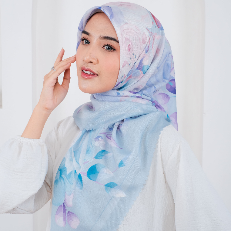 HIKIVA Laser Cut Hijab Segi Empat Print Motif Karima Warna Biru