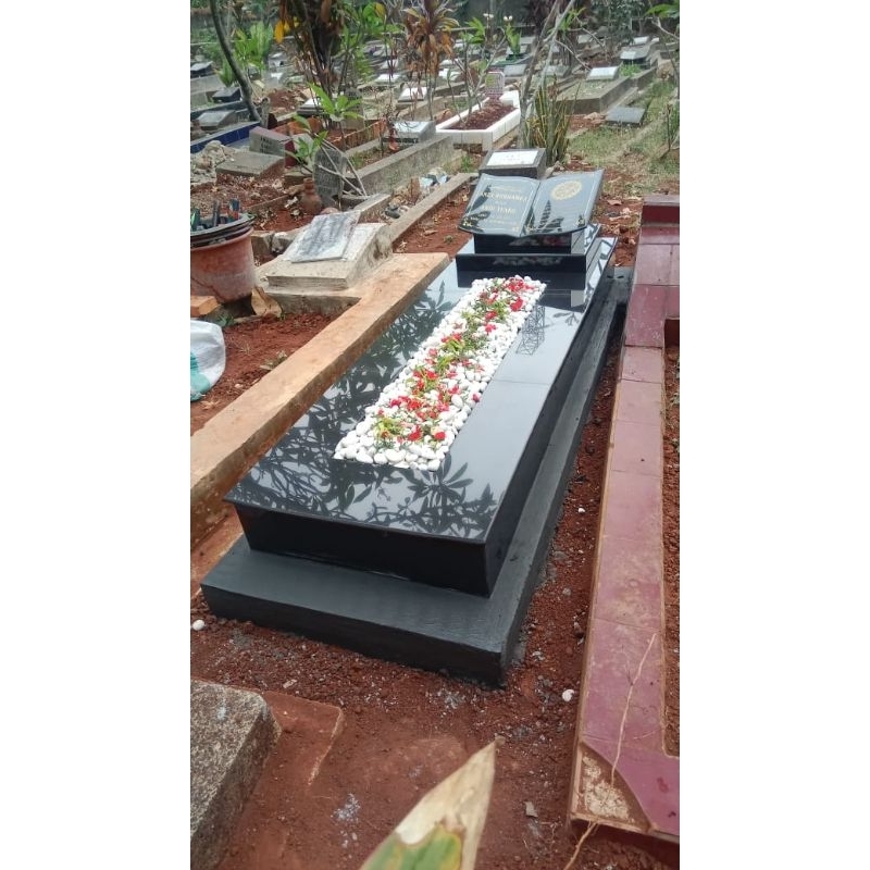 Batu nisan full body makam kijing