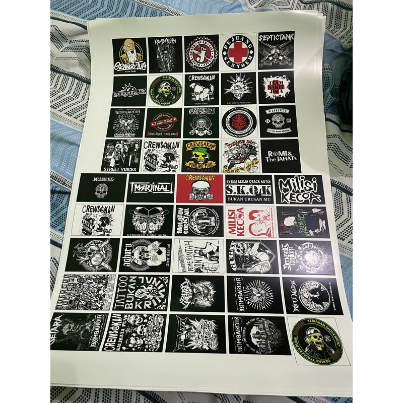 

stiker anti air bahan vynil glossy satu lembar ukuran A3
